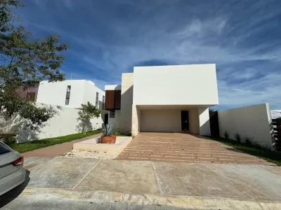 Casa en Venta en 1, Komchen