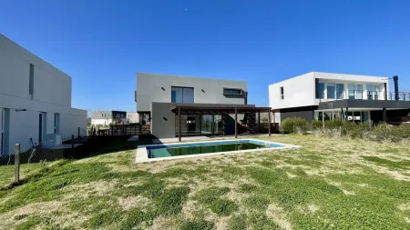 Casa en Venta en Acacias 200, Puertos del Lago - Acacias