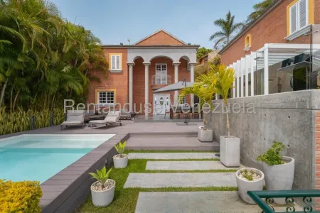 Casa En Venta En Alto Hatillo Planta Electrica Piscina Domotica Aire Central