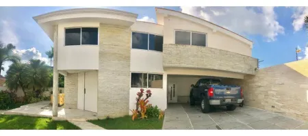 Casa En Venta En Altos De Guataparo Ed-8370087