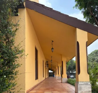 Casa en Venta en Carretera Nacional, Villa las Flores