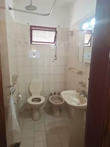 Casa en Venta en Gobernador Alcorta 100, Villa Carlos Paz Imagem 25 de 33