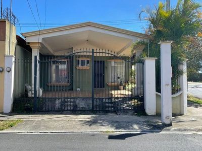 Casa en Venta en La Unión, Cartago. RAH 25-1901