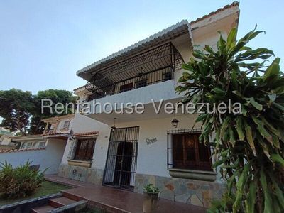 Casa en venta en la Viña Para ser remodelada a su gusto Valencia Carabobo Venezuela Cod 23-8271 Eloisa Mejia