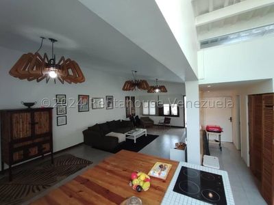 Casa en venta en la Viña Valencia Carabobo Desiree Castillo Rentahouse Picture 6 of 20