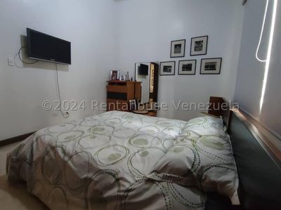 Casa en venta en la Viña Valencia Carabobo Desiree Castillo Rentahouse Picture 13 of 20