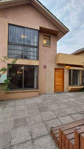 Casa en Venta en Maipú, Casa en Venta 4D3B en Maipú (132564) Foto 3 de 23