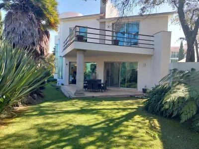 Casa en Venta en Olivo, Prado Largo