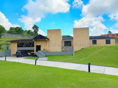 Casa En Venta En Oripoto Caracas Jardin Aire Central Areas Verdes Planta Electrica Angela Tochon