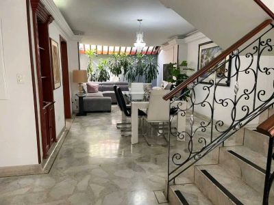 Casa en Venta en Quintas de don simon, Cali