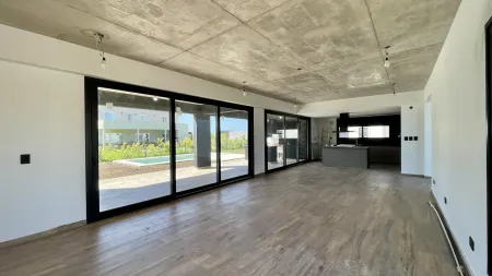 Casa en Venta en Riberas Puertos del Lago, Riberas