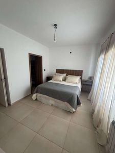 Casa en Venta en Río Cuarto - Barrio Los Arandanos  - 3 dorm - 250 m2 - 500 m2 tot.