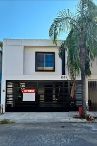 Casa en Venta en Robles, Privadas Del Parque