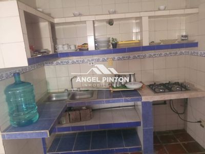 CASA EN VENTA EN SAN JACINTO MARACAIBO API 7106