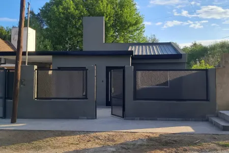 Casa en Venta en Sucre 1000, Villa Allende