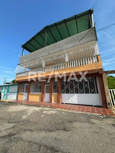 Casa En Venta, Los Haticos. Remax Millenium