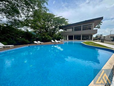  Casa en Venta o Alquiler – Condominio Lindora Village, Santa Ana