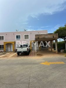 Casa en Venta Villa Caminos La Lagunita, Remax Millenium