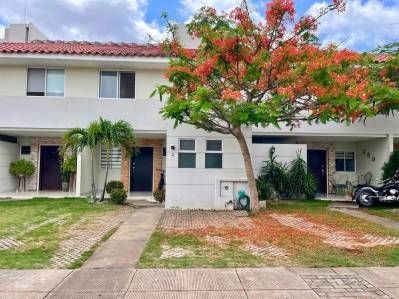 casa en venta zona oeste en condominio