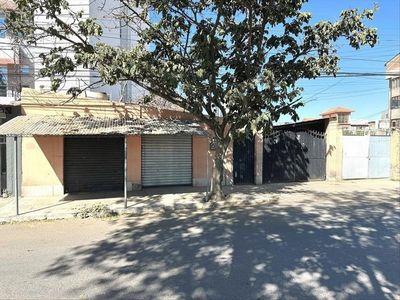 CASA EN VENTA ZONA VILLA BUSCH