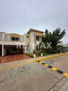 Casa en Venta. Villa Bahía del Lago. Remax Millenium