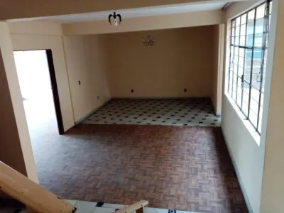 CASA GRANDE EN XALAPA, CERCA LOS BERROS DE LA U.V. USBI