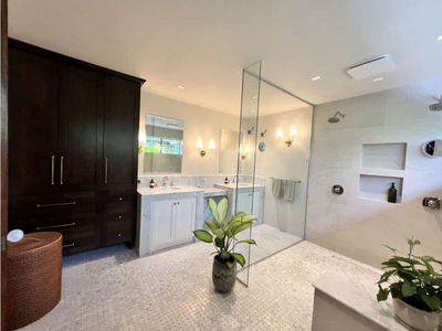 Casa independiente amueblada en Escazú, cerca de Distrito 4