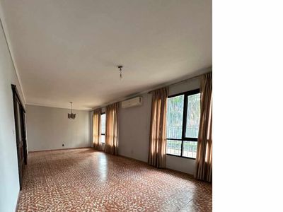 [CASA INDEPENDIENTE EN ALQUILER PARA OFICINAS O VIVIENDA PET FRIENDLY | SOBRE AV. RADIAL 27, entre 3er. y 4to. Anillo] Foto 8 de 23