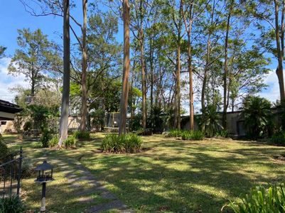  Casa independiente Lindora 4 habitaciones 2400m2 uso mixto