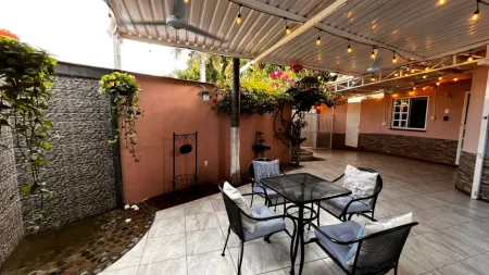 Casa Lista para Disfrutar: Amplia, Segura y con Alberca