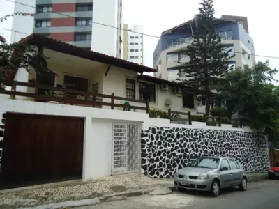CASA LOCALIZADA NO JARDIM APIPEMA
