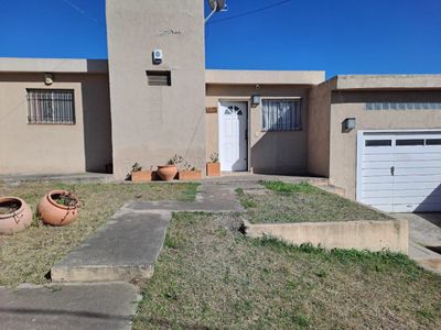 CASA MODERNA EN VENTA 