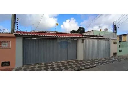 Casa no Alecrim 2 Quartos