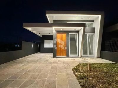 Casa Nova com 3 dormitórios 1 suíte no bairro Guarani em Capão da Canoa