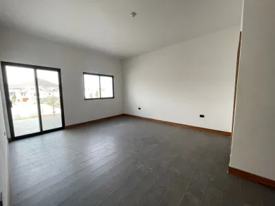 CASA NUEVA DE 4 RECÁMARAS (1 EN PLANTA BAJA) AL NORTE