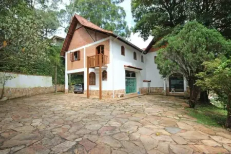 Casa para alugar, 4 quartos no Belvedere