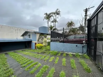 Casa para alugar em Cotia, Granja Viana, com 4 suítes, com 400 m²