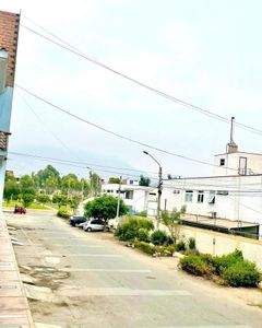  Casa para comprar en Comas, Perú Imagem 2 de 15