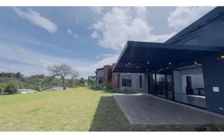 Casa Para La Venta En La Vía San Antonio La Ceja