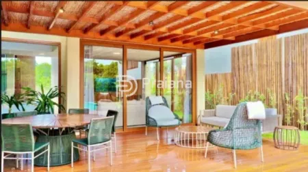 Casa para venda e locação temporada em Praia do Forte com 9 suítes, Condomínio Praia Bella