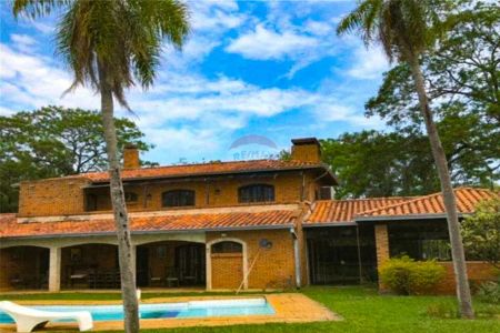 Casa Quinta en San Bernardino con Piscina y Áreas Verdes – Ideal para Vacaciones