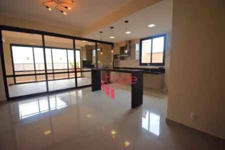 Casa Térrea em Condomínio Fechado à Venda de 03 Suítes no Bairro Vila do Golf condomínio Siena em Ri