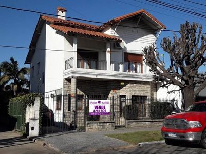 Casa venta Bernal Centro