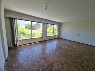 Cavia y Berro todo al fte,gran living,3dorm2baños,coc c/office,tza lav,garage