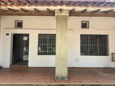 céntrica sala comercial