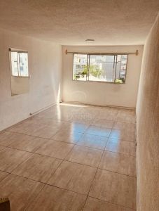 CENTRO REF E1872 Mono ambiente en alquiler en (Soriano y Convención) ALQUILER $19.000 + $3.100 GASTO