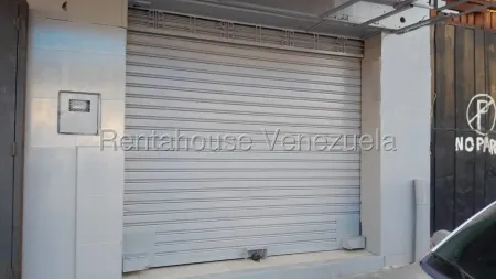 César Bullones Alquila Estupendo Local En Zona Comercial Del Centro, Lara 26-352