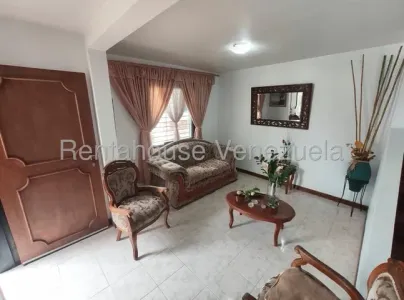 César Bullones Vende Impecable Casa Duplex En Villa Roca, Cabudare, Lara 25-13843