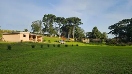 Chácara paradisíaca em Araucária 20.000m com casa, quiosque e córrego