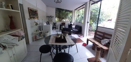 CIUDAD DE LUQUE. VENDO PROPIEDAD DE 1485 MTS2.SOBRE IMPORTANTE AVENIDA ZONA CONMEBOL, AEROPUERTO COMERCIOS E INDUSTRIAS. Foto 3 de 10